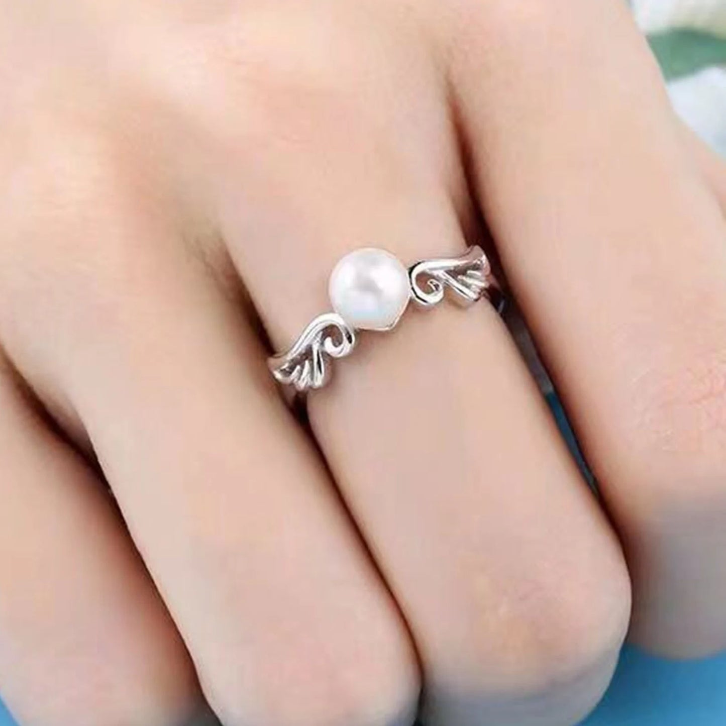 ANGEL WINGS RING