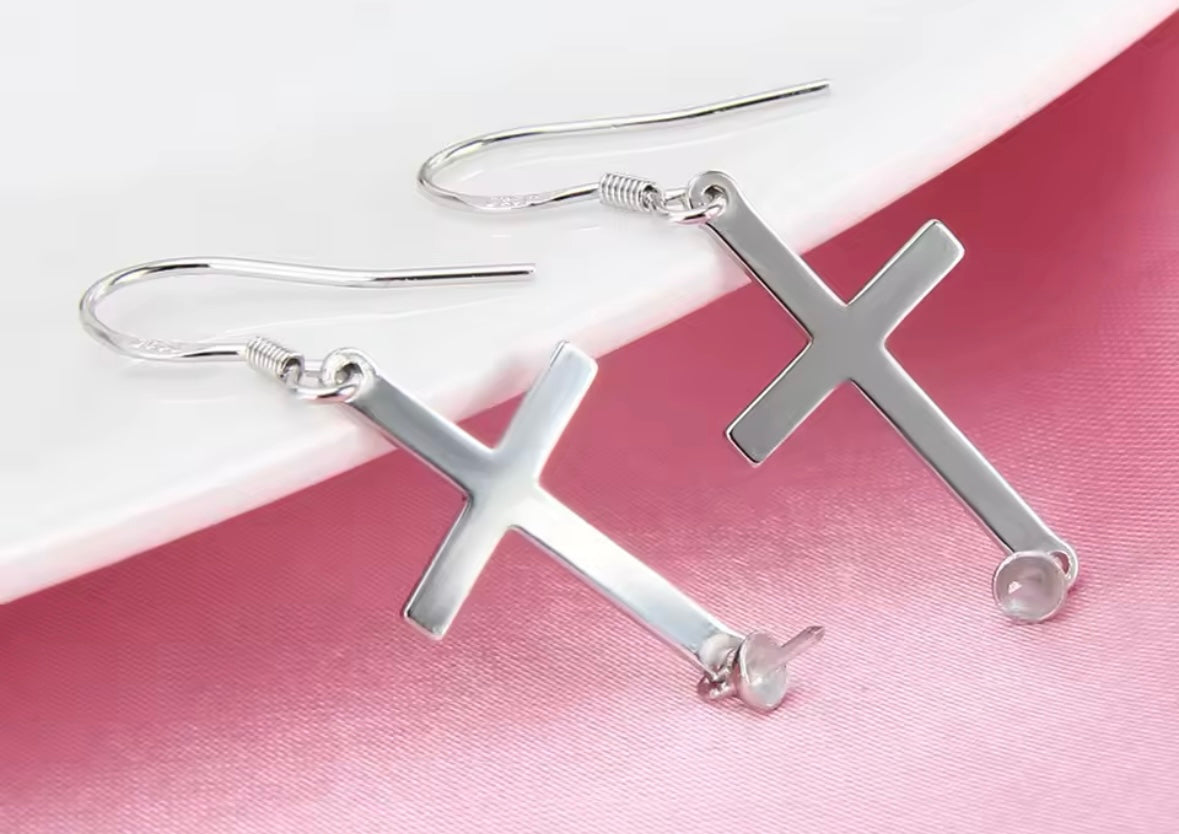 SIMPLE CROSS EARRINGS