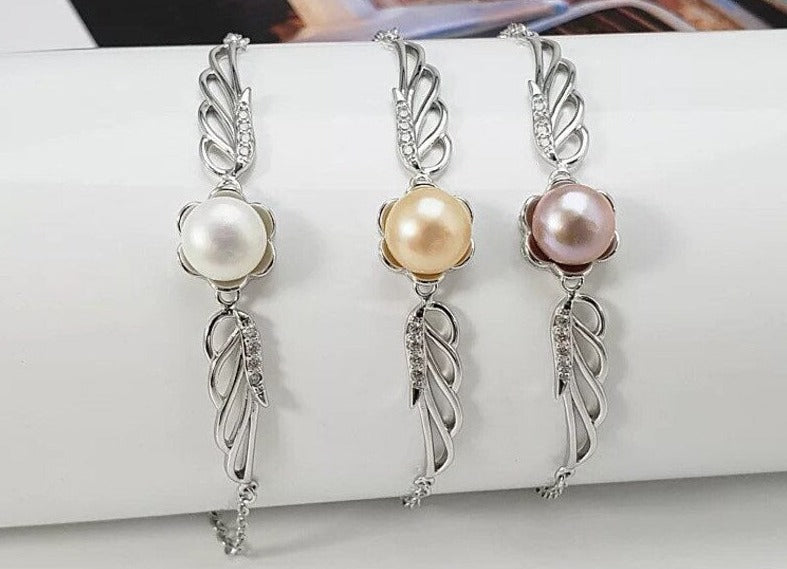 ANGEL WINGS PEARL BRACELET